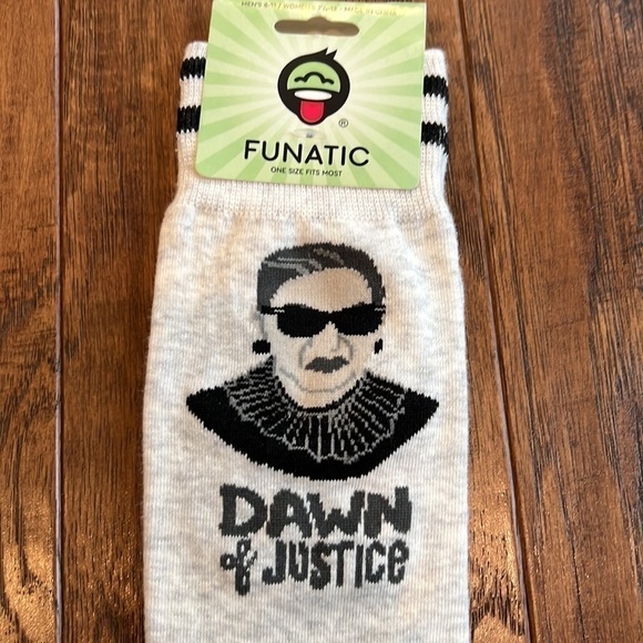 Funatic Dawn of Justice Socks NWT unisex - Picture 3 of 5